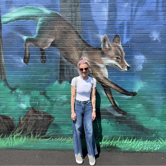 Meet your Posher, Ashley - Picture 4 of 5